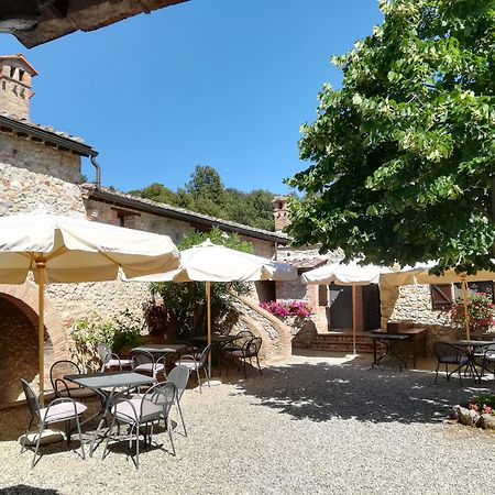 Borgo Gallinaio มอนเตริจโจนี ภายนอก รูปภาพ