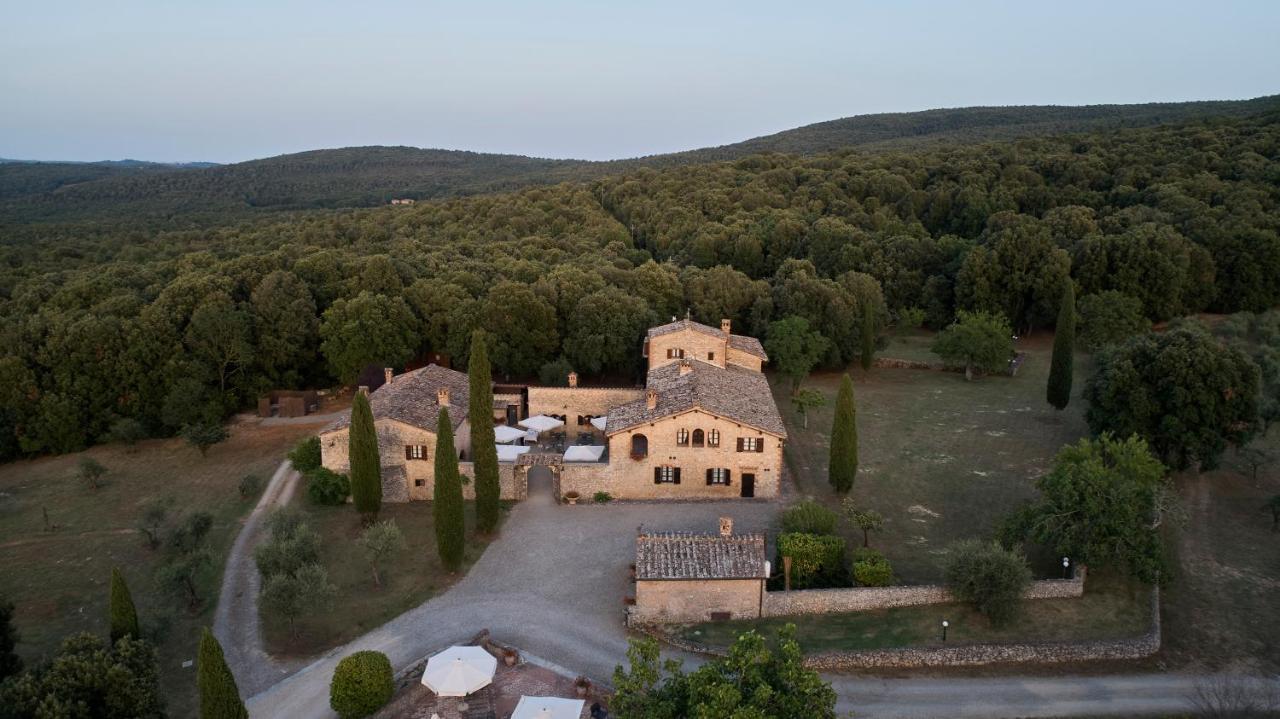 Borgo Gallinaio มอนเตริจโจนี ภายนอก รูปภาพ
