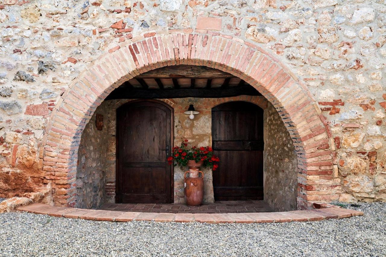 Borgo Gallinaio มอนเตริจโจนี ภายนอก รูปภาพ