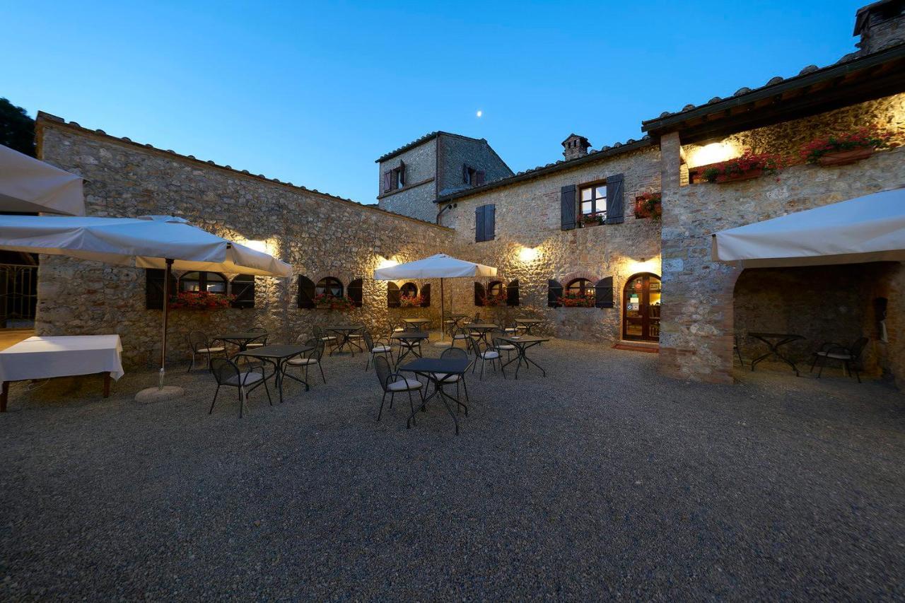 Borgo Gallinaio มอนเตริจโจนี ภายนอก รูปภาพ