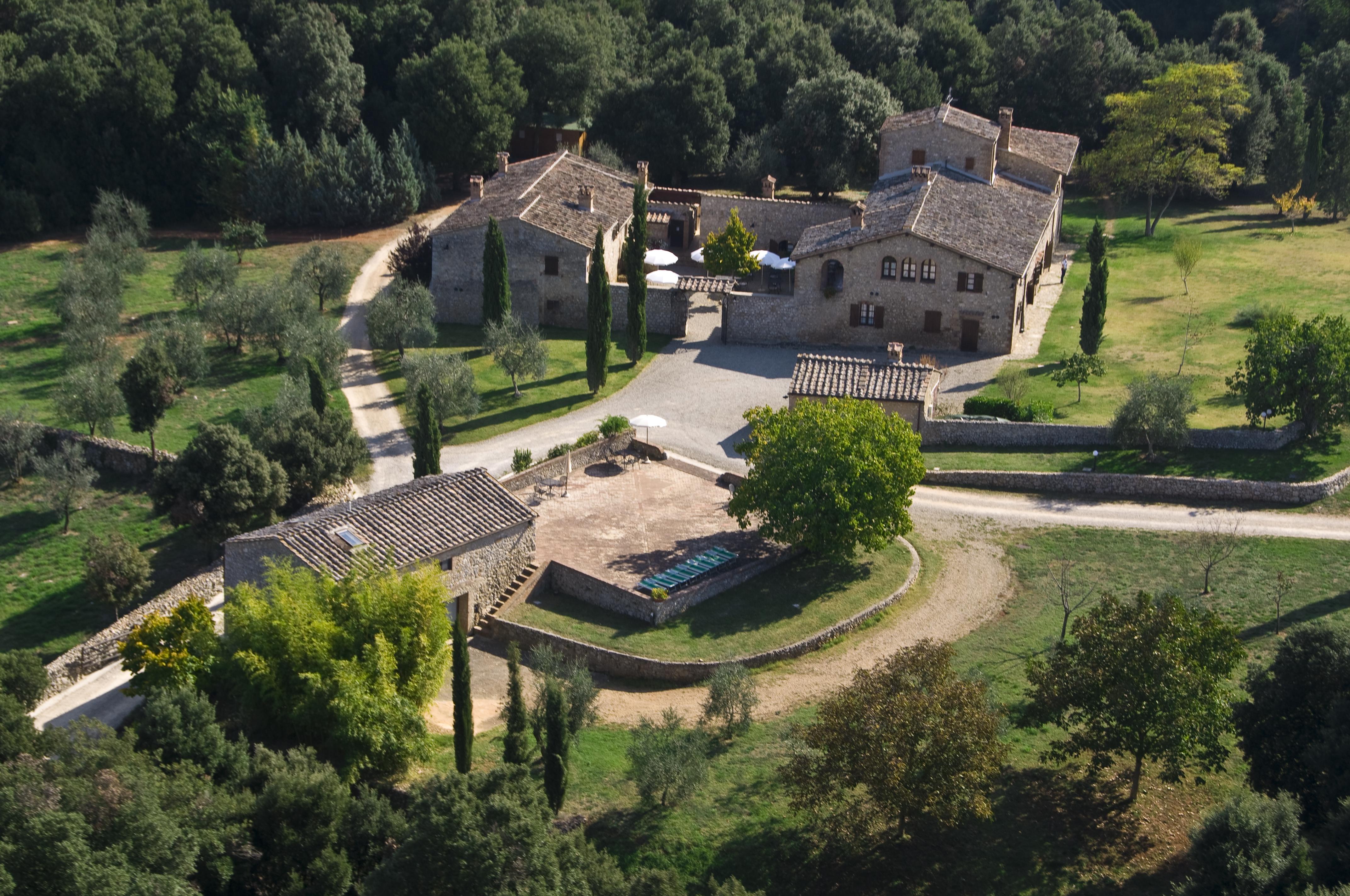 Borgo Gallinaio มอนเตริจโจนี ภายนอก รูปภาพ